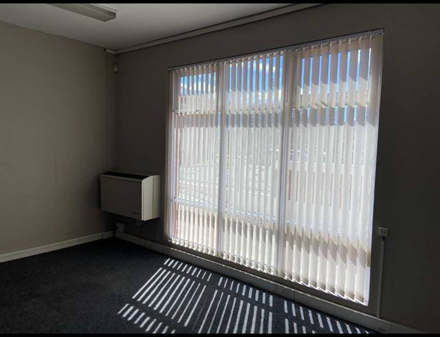 137M² OFFICE TO LET IN TOKAI